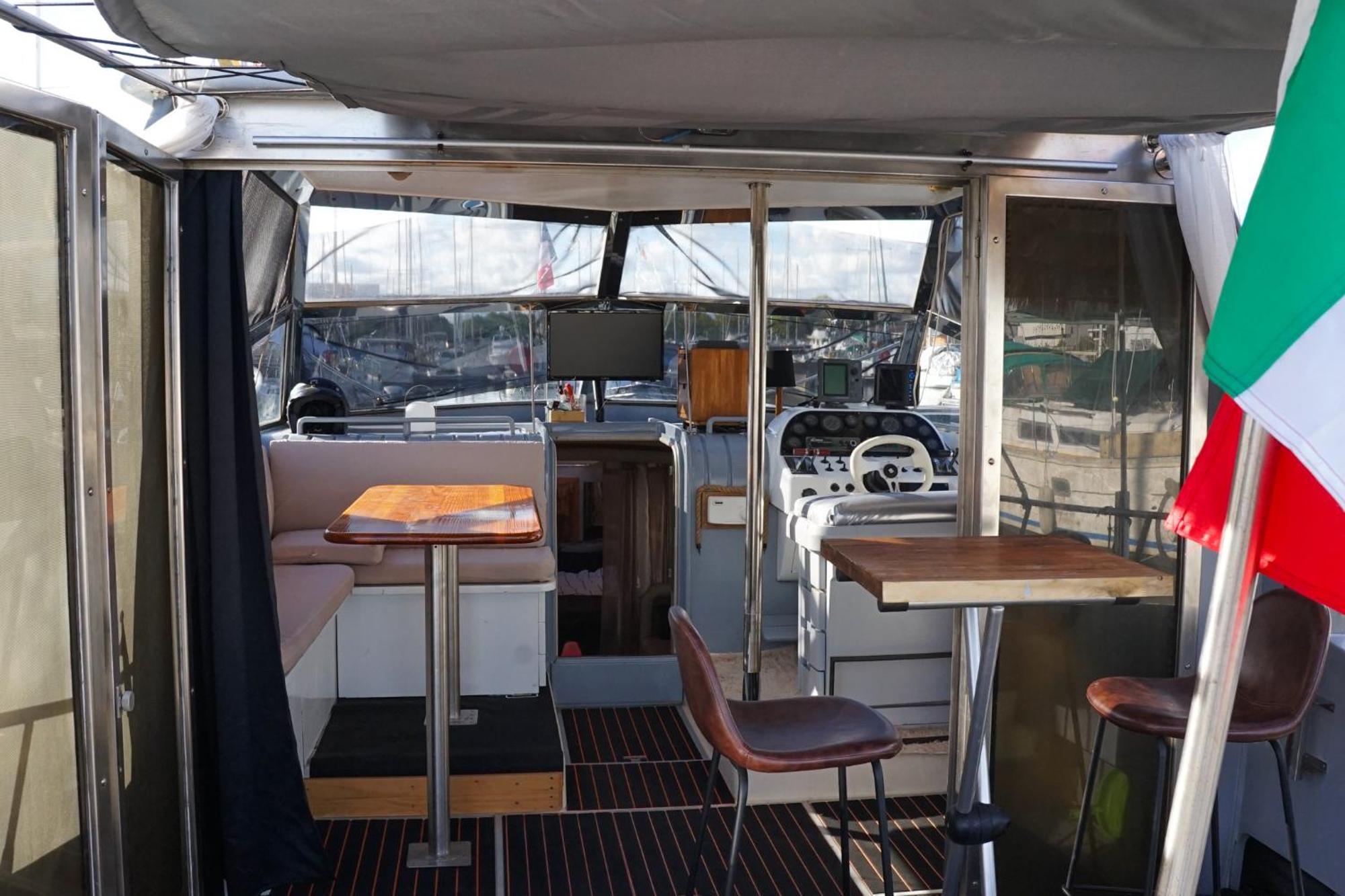 Bateau Cocoon En Amoureux Bordeaux Exterior photo